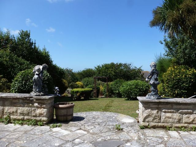 Image of 4 bedroom Detached house for sale in Bowleaze Coveway Weymouth DT3 at Bowleaze Coveway  Weymouth, DT3 6PN