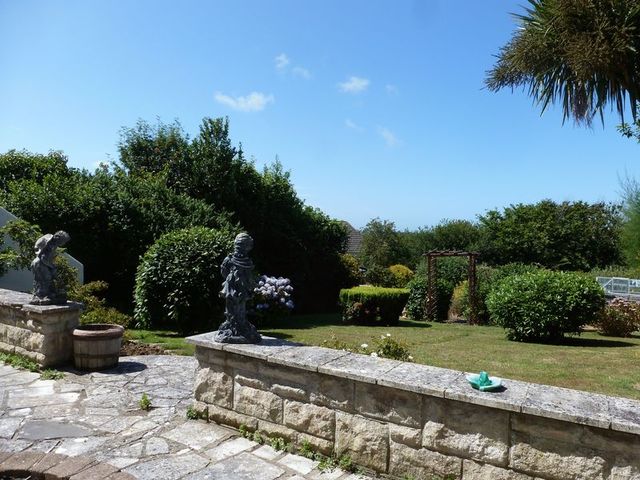  Image of 4 bedroom Detached house for sale in Bowleaze Coveway Weymouth DT3 at Bowleaze Coveway  Weymouth, DT3 6PN