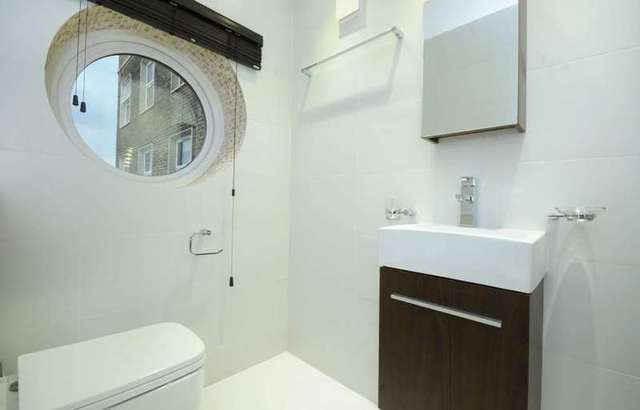  Image of 3 bedroom Flat to rent in St. Johns Wood Park London NW8 at St. Johns Wood Park St John`s Wood London, NW8 6NL