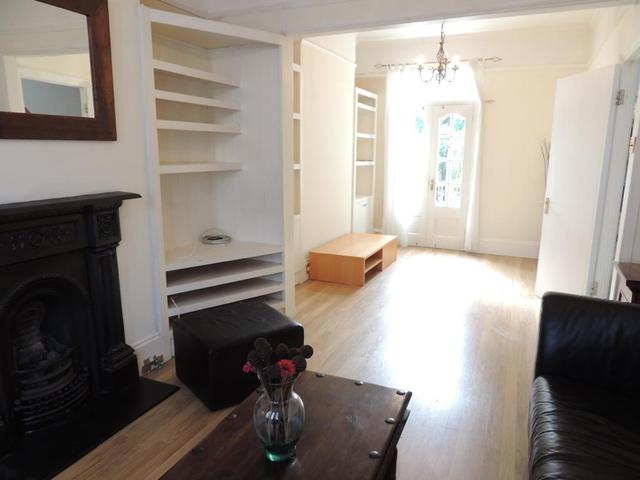  Image of 3 bedroom Terraced house to rent in Brabourn Grove London SE15 at Nunhead, SE15 2BS