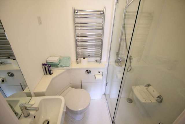  Image of 3 bedroom Maisonette for sale in Augustus Close Brentford TW8 at Augustus Close  Brentford, TW8 8QE