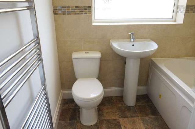  Image of 4 bedroom Detached house for sale in Broadacres Carlton Goole DN14 at Carlton East Yorkshire, DN14 9NF