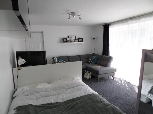  Image of 1 bedroom Studio flat to rent in Broadsands Drive Gosport PO12 at Gosport, PO12 2UA
