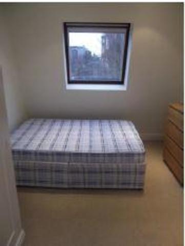  Image of 2 bedroom End of Terrace to rent in Bronsart Road London SW6 at Fulham  London, SW6 6AA