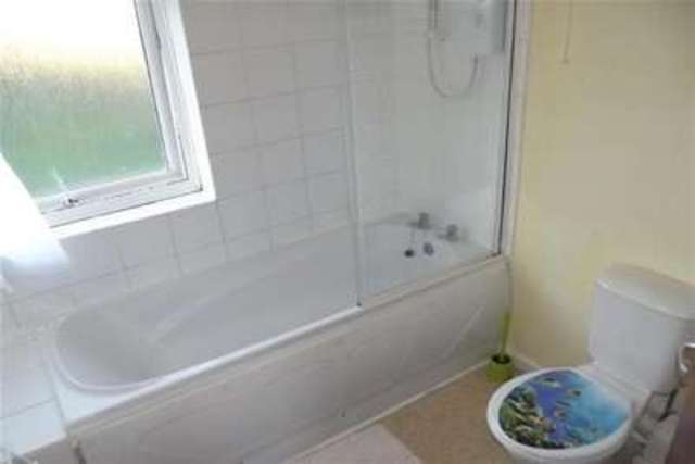  Image of 3 bedroom Terraced house to rent in Brook Road Beeston Nottingham NG9 at Nottingham, NG9 2RA