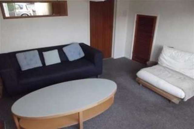  Image of 3 bedroom Terraced house to rent in Brook Road Beeston Nottingham NG9 at Nottingham, NG9 2RA
