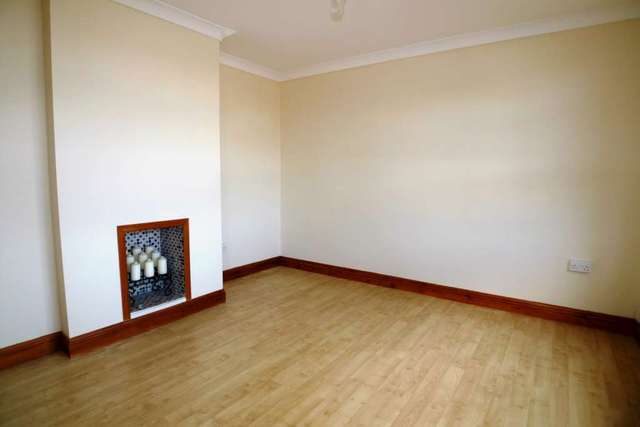  Image of 3 bedroom End of Terrace to rent in Broom Avenue St. Pauls Cray Orpington BR5 at Broom Avenue  Orpington, BR5 3BU