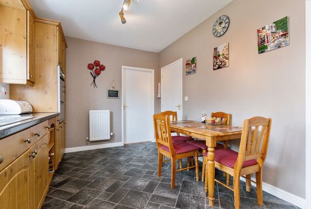  Image of 4 bedroom Detached house for sale in Bruce Gardens Dunfermline KY11 at Bruce Gardens  Dunfermline, KY11 8HG