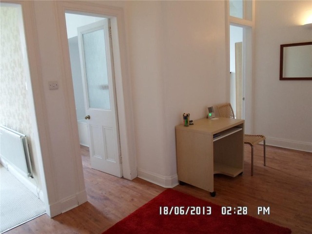  Image of 2 bedroom Flat to rent in Bruntsfield Avenue Edinburgh EH10 at Bruntsfield Edinburgh Edinburgh, EH10 4EN