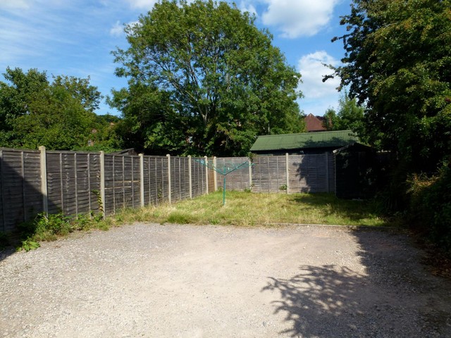  Image of 4 bedroom Semi-Detached house to rent in Bullar Road Southampton SO18 at Southampton, SO18 1GS
