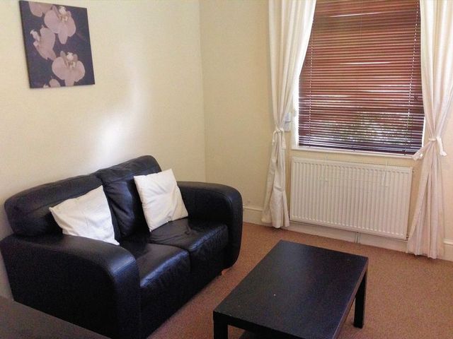  Image of 2 bedroom Semi-Detached house to rent in Burns Road Sheffield S6 at Burns Road  Sheffield, S6 3GJ