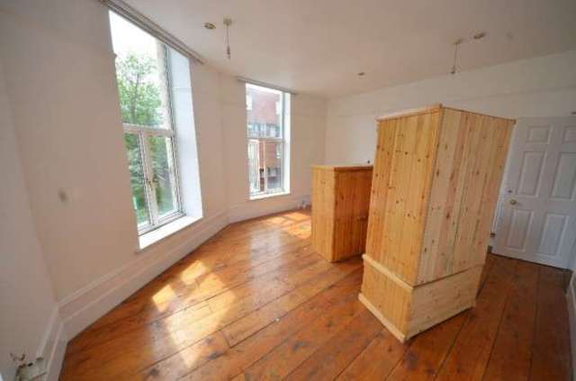  Image of 4 bedroom Apartment to rent in Caledonian Road London N7 at Caledonian Road  Islington, N7 9BQ