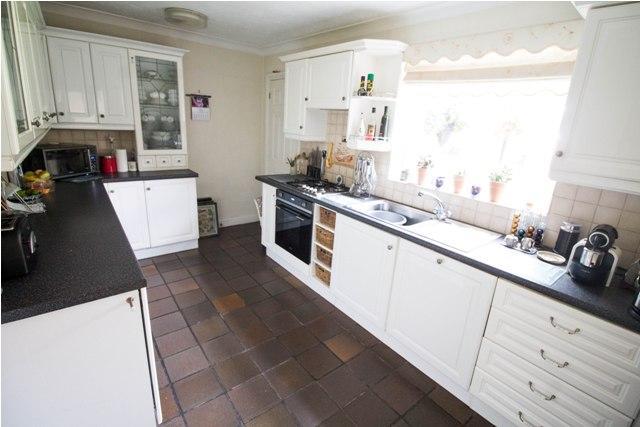  Image of 3 bedroom Detached house for sale in Calverton Road Arnold Nottingham NG5 at Arnold  Nottingham, NG5 8FN