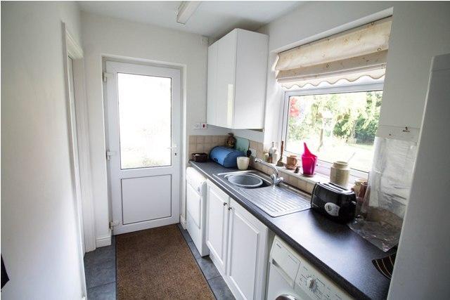  Image of 3 bedroom Detached house for sale in Calverton Road Arnold Nottingham NG5 at Arnold  Nottingham, NG5 8FN