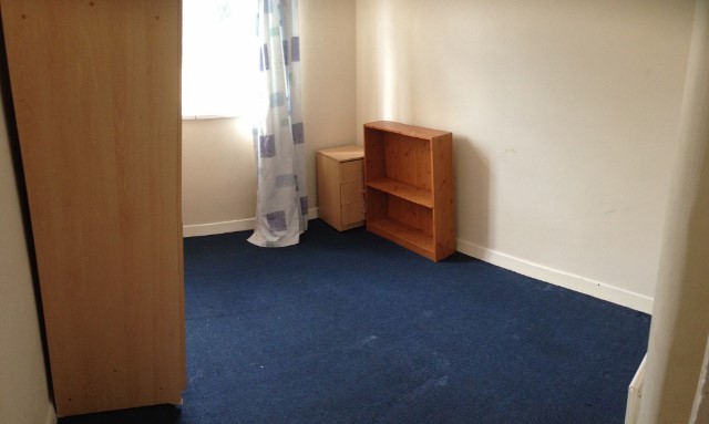  Image of 4 bedroom Apartment to rent in Camp Road Farnborough GU14 at North Camp  Farnborough, GU14 6EN