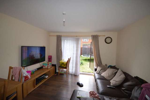  Image of 2 bedroom End of Terrace to rent in Canterbury Close London E6 at Canterbury Close Beckton London, E6 5QU