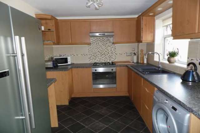  Image of 3 bedroom Detached house to rent in Cantley Manor Avenue Bessacarr Doncaster DN4 at CANTLEY MANOR AVENUE CANTLEY DONCASTER, DN4 6TW