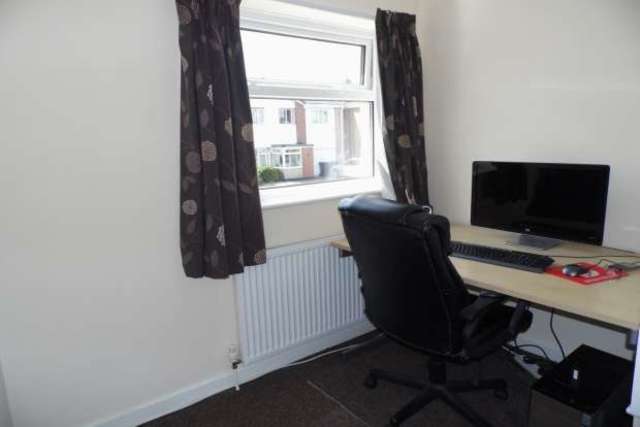  Image of 3 bedroom Detached house to rent in Cantley Manor Avenue Bessacarr Doncaster DN4 at CANTLEY MANOR AVENUE CANTLEY DONCASTER, DN4 6TW