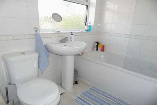  Image of 3 bedroom Detached house to rent in Cantley Manor Avenue Bessacarr Doncaster DN4 at CANTLEY MANOR AVENUE CANTLEY DONCASTER, DN4 6TW