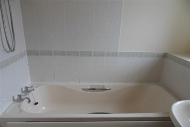  Image of 2 bedroom Flat to rent in Carnoustie Court Whitley Bay NE25 at Whitley Bay, NE25 9EZ