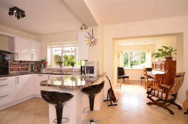  Image of 4 bedroom Semi-Detached house for sale in Carters Way Wisborough Green Billingshurst RH14 at Wisborough Green Billingshurst Wisborough Green, RH14 0BY