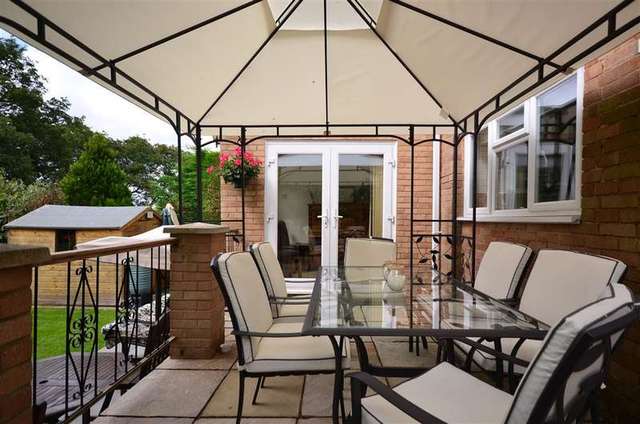  Image of 4 bedroom Semi-Detached house for sale in Carters Way Wisborough Green Billingshurst RH14 at Wisborough Green Billingshurst Wisborough Green, RH14 0BY