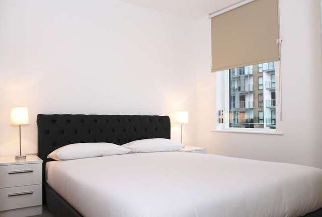  Image of 2 bedroom Flat to rent in Seven Sea Gardens London E3 at Aegean Court  Bow, E3 3GY