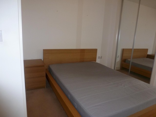  Image of 1 bedroom Studio flat to rent in High Street Southampton SO14 at Castle Place 117 High Street Southampton, SO14 2EA