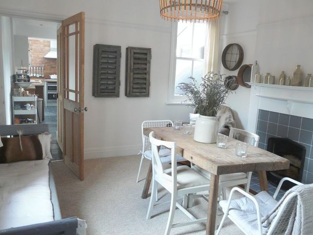  Image of 2 bedroom Detached house for sale in Castle Road Kirby Muxloe Leicester LE9 at Castle Road Kirby Muxloe Leicester, LE9 2AB