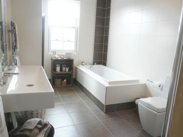  Image of 2 bedroom Detached house for sale in Castle Road Kirby Muxloe Leicester LE9 at Castle Road Kirby Muxloe Leicester, LE9 2AB
