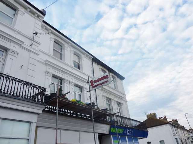  Image of Flat to rent in Cavendish Place Eastbourne BN21 at Eastbourne, BN21 3RL