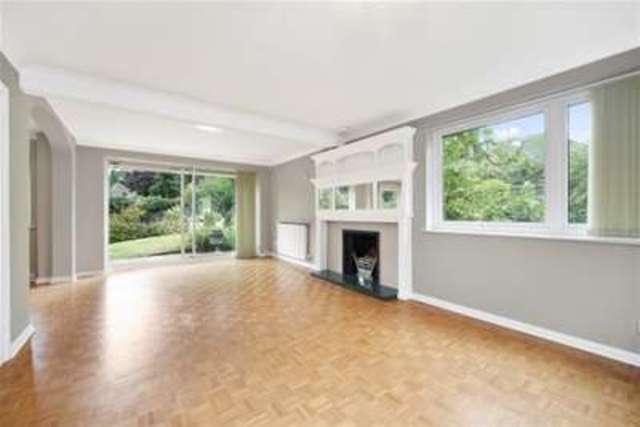  Image of 4 bedroom Detached house to rent in Cavendish Road St. Georges Hill Weybridge KT13 at Weybridge, KT13 0JN