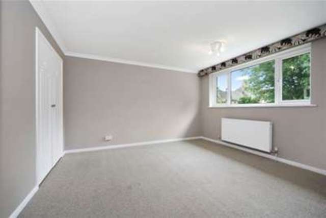  Image of 4 bedroom Detached house to rent in Cavendish Road St. Georges Hill Weybridge KT13 at Weybridge, KT13 0JN