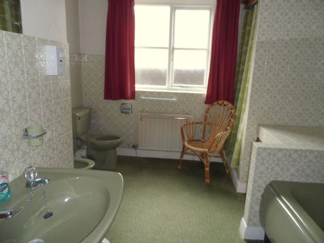  Image of 3 bedroom Detached house for sale in Chalice Hill Close Glastonbury BA6 at Chalice Hill Close  Glastonbury, BA6 8AY
