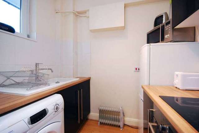  Image of Flat to rent in Charing Cross Road London WC2H at Charing Cross Road Covent  Gardens London, WC2H 0JN