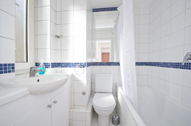  Image of Studio flat to rent in Chelsea Cloisters Sloane Avenue London SW3 at Chelsea Cloisters  Sloane Avenue, SW3 3DW