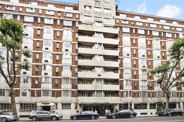  Image of 1 bedroom Ground Flat to rent in Chelsea Cloisters Sloane Avenue London SW3 at Chelsea Cloisters  Sloane Avenue, SW3 3DW