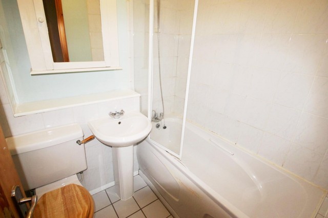  Image of 2 bedroom Flat to rent in Dexter Close St. Albans AL1 at Dexter Close  St Albans, AL1 5WB
