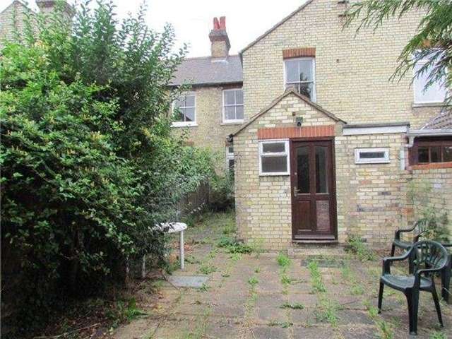  Image of 4 bedroom Terraced house to rent in Cherry Hinton Road Cherry Hinton Cambridge CB1 at Cambridge, CB1 7AA