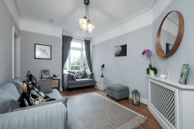  Image of 2 bedroom Maisonette for sale in Chester Road Northwood HA6 at Northwood, HA6 1BH