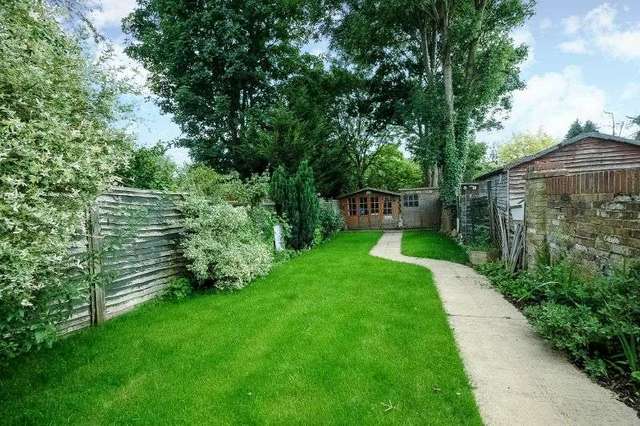  Image of 2 bedroom Maisonette for sale in Chester Road Northwood HA6 at Northwood, HA6 1BH