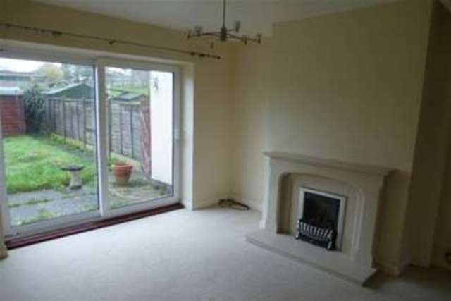  Image of 2 bedroom Terraced house to rent in Chesterfield Avenue Newhall Swadlincote DE11 at Swadlincote, DE11 0TR