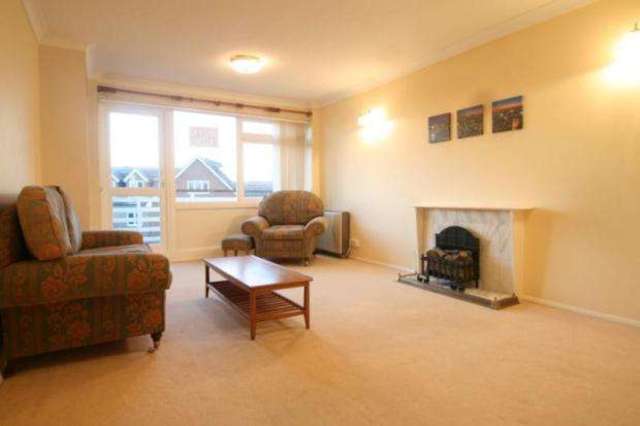  Image of 2 bedroom Apartment to rent in Chichester Court Rustington Littlehampton BN16 at Rustington Rustington, BN16 3EL
