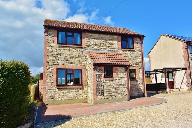  Image of 3 bedroom Detached house for sale in Lower Putton Lane Chickerell Weymouth DT3 at Lower Putton Lane Chickerell Weymouth, DT3 4BY