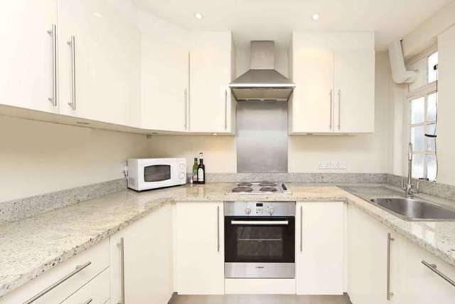  Image of 3 bedroom Apartment to rent in Baker Street London NW1 at Baker Street Baker Street London, NW1 5SH