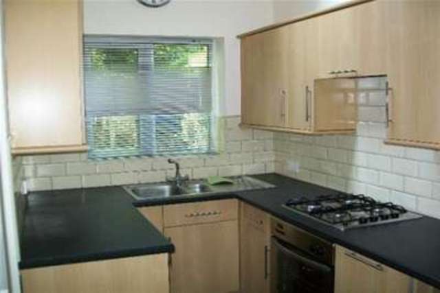  Image of 3 bedroom Terraced house to rent in Churchill Road Sheffield S10 at Sheffield, S10 1FG