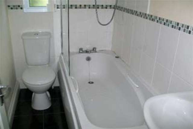  Image of 3 bedroom Terraced house to rent in Churchill Road Sheffield S10 at Sheffield, S10 1FG