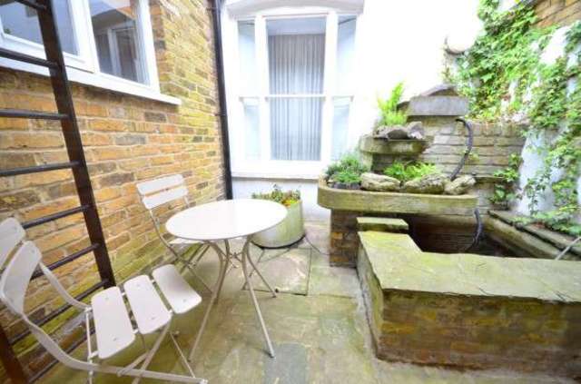 Image of 1 bedroom Apartment to rent in City Road London EC1V at City Road  Angel, EC1V 1LR