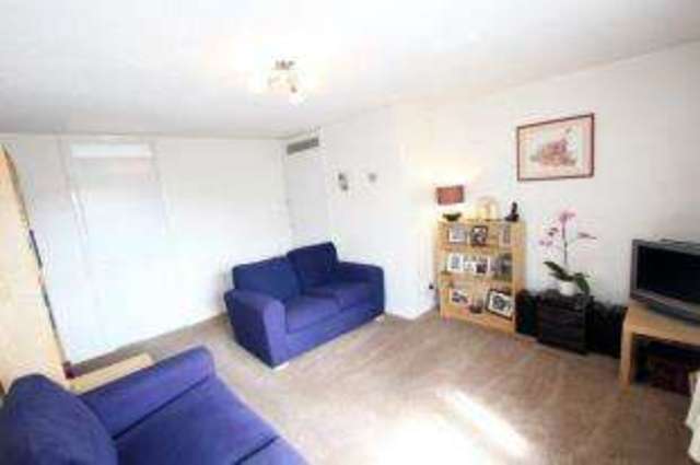  Image of 2 bedroom Flat for sale in Clairinsh Gardens Renfrew PA4 at Renfrew Renfrewshire Renfrew, PA4 0LG