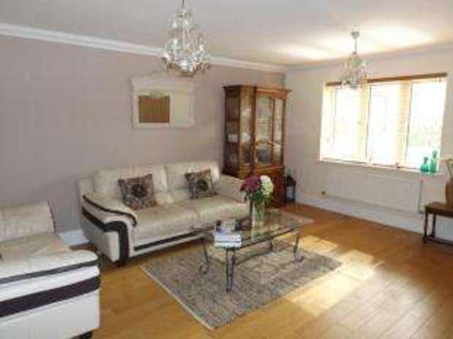  Image of 3 bedroom Detached house for sale in Trafalgar Rise Clanfield Waterlooville PO8 at Clanfield Waterlooville Clanfield, PO8 0PN